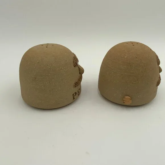 1981 Signed Marion Schlauch Salt & Pepper Shakers Stoneware Men with Mustaches - Picture 5 of 9